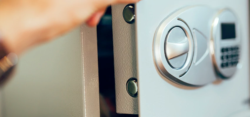Fingerprint Safe Openers in Culver City, CA